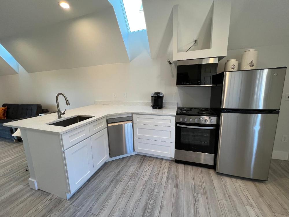 Apartment with Mountain View interior
